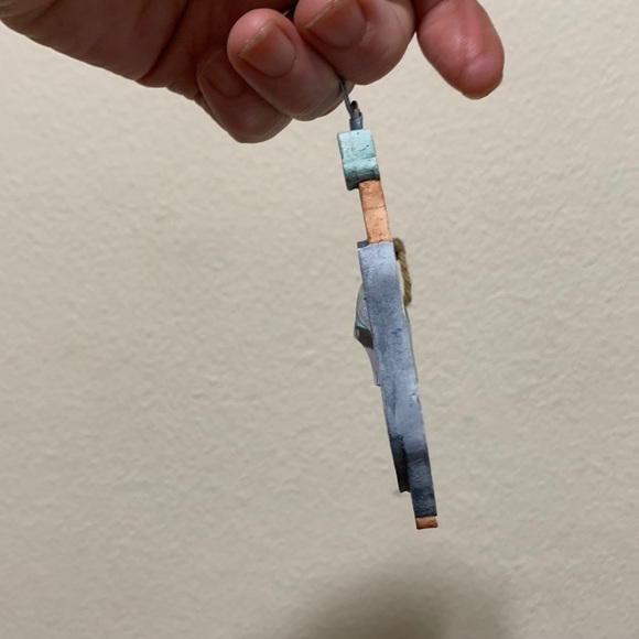 Alaska bear with fish wood ornament Mary Harper - Picture 13 of 16